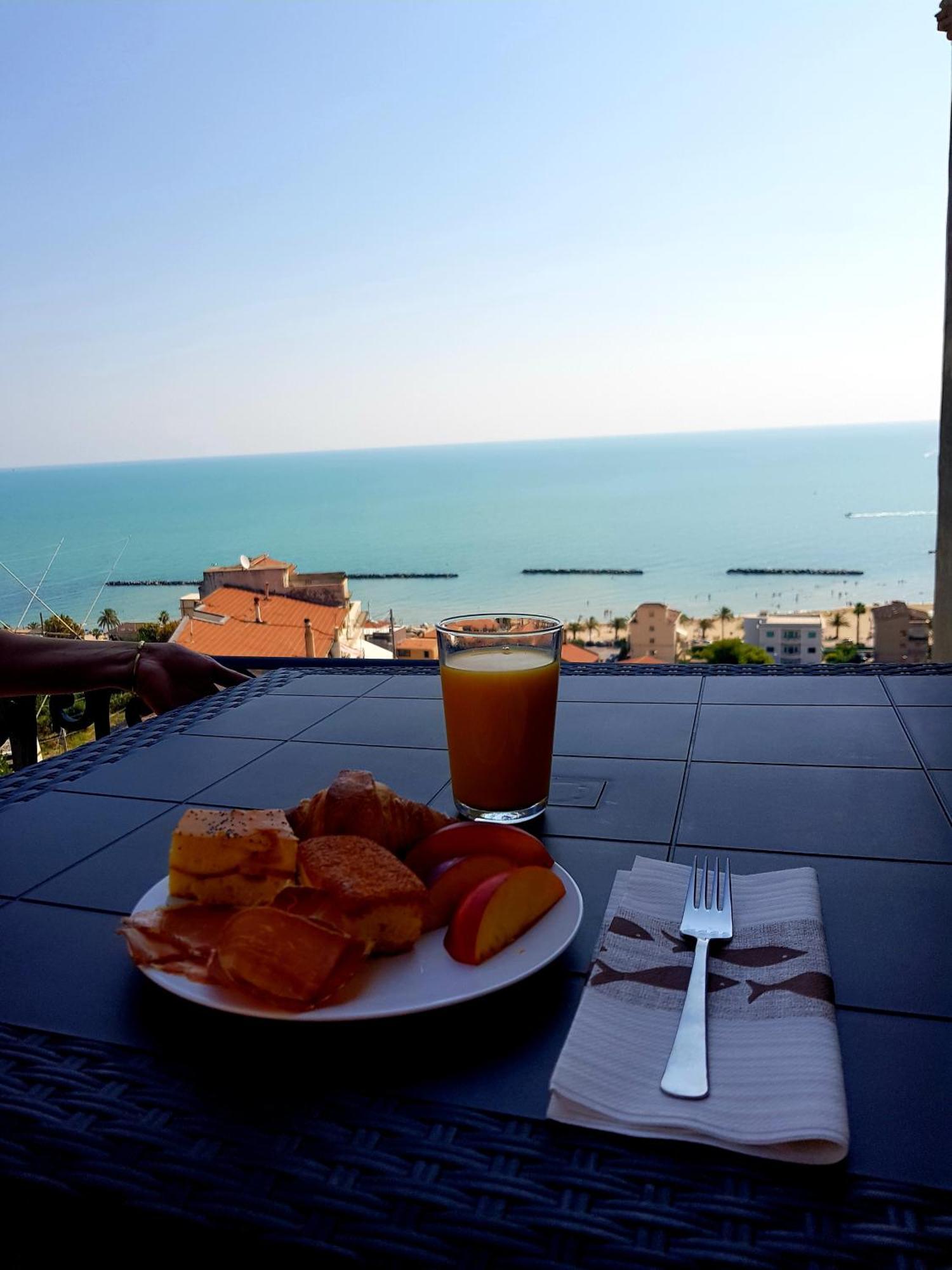 B&B Porta Marina 그로타마레 외부 사진